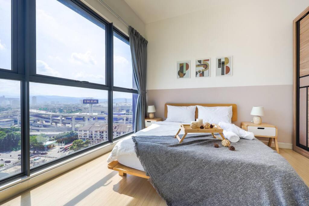 Modern Haven Premium Amenities 2 3 Beds *