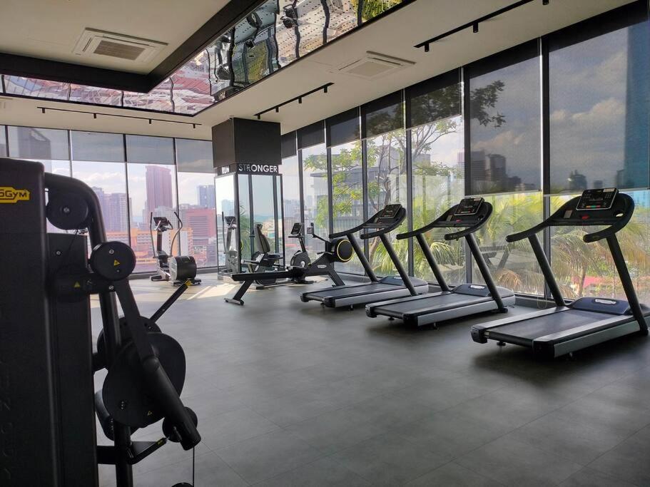 Modern Haven Premium Amenities 2 3 Beds