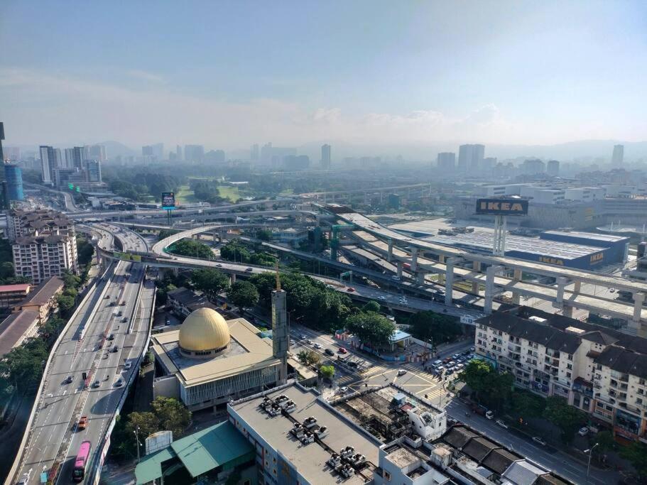 Modern Haven Premium Amenities 2 3 Beds Pangsapuri *