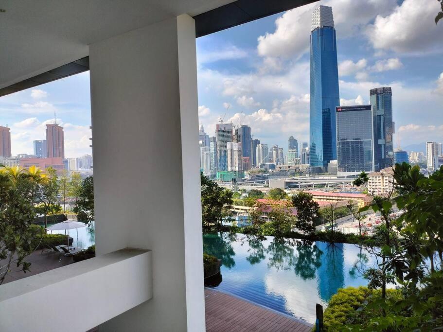 Modern Haven Premium Amenities 2 3 Beds Apartemen *